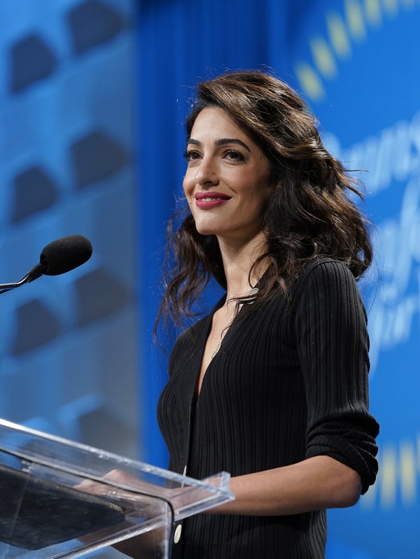 Amal_Clooney_Pennsylvania_Conference_for_Women_2018-Lo-1